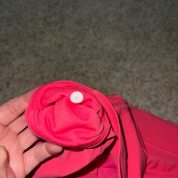 lululemon Align™ High-Rise Short with Pockets 6" lip gloss - Picture 4 of 5